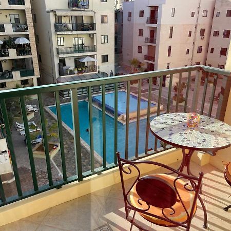 Beautiful Central Apartment With Pool St. Paul's Bay Buitenkant foto